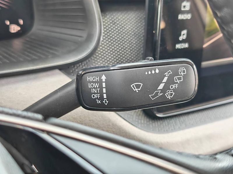 Škoda Kamiq Top Selection 6MP 1,0TSI - fotka 14 z 22