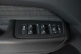 Volvo XC60 B4 ESSENTIAL*TAŽNÉ*KAMERA*DPH* - náhled 15