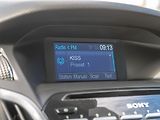 Ford Focus (2012) 1.6i 16V 110KW – VÝBAVA! - náhled 23