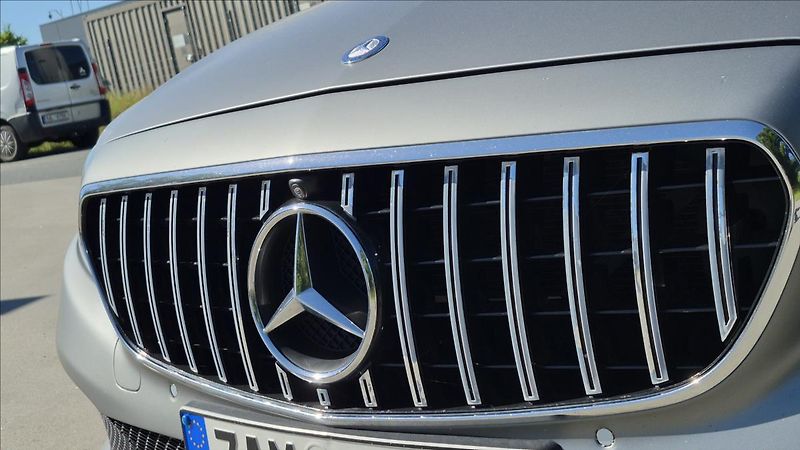 Mercedes-Benz Třídy E 2,0 143 KW E220d ČR Avantgarde - fotka 26 z 28