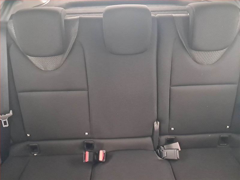 Renault Clio (2015) 1.2 16V, Tempomat - fotka 10 z 17