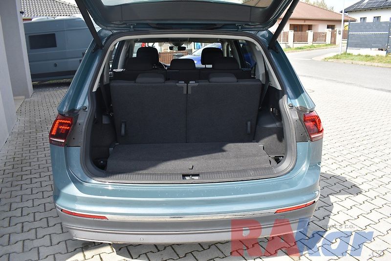 Volkswagen Tiguan Allspace (2021) Highline 2,0 TSI 4Motion,7míst - fotka 14 z 33