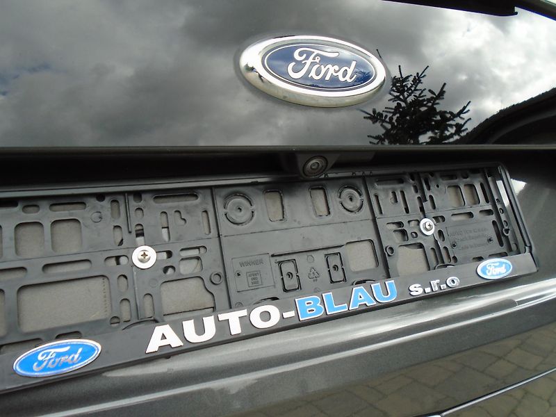 Ford Galaxy 2.5 Durarec FHEV Vignale 7míst - fotka 12 z 46
