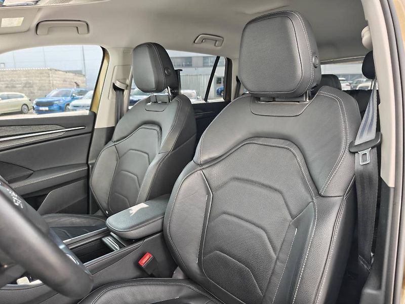 Škoda Kodiaq Exclusive Selection 7DSG 4x4 2 - fotka 6 z 29