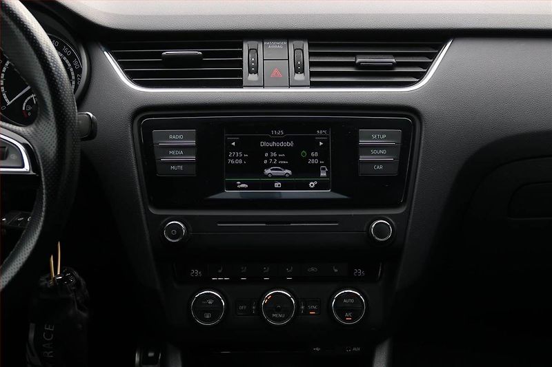 Škoda Octavia (2016) RS 2.0 TDI, Serv.kniha, Kůže - fotka 12 z 16