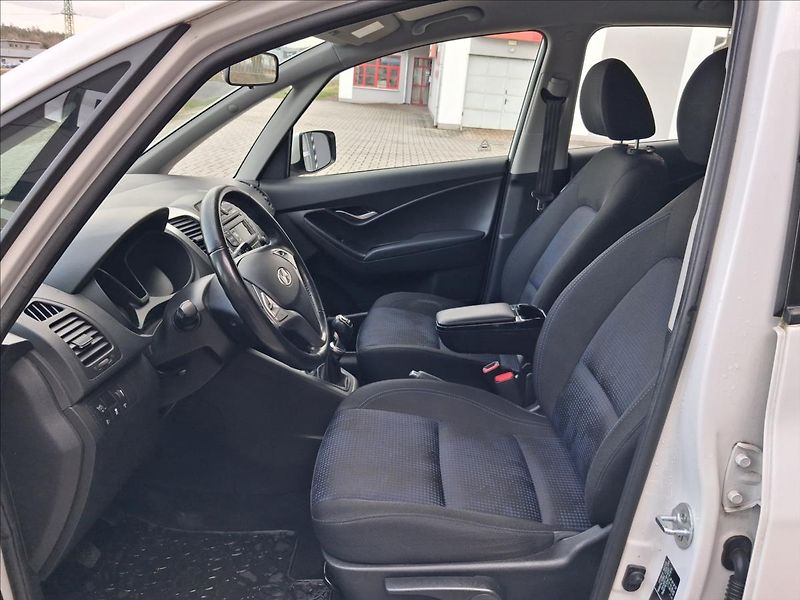 Hyundai ix20 1,6 Trikolor - fotka 6 z 14