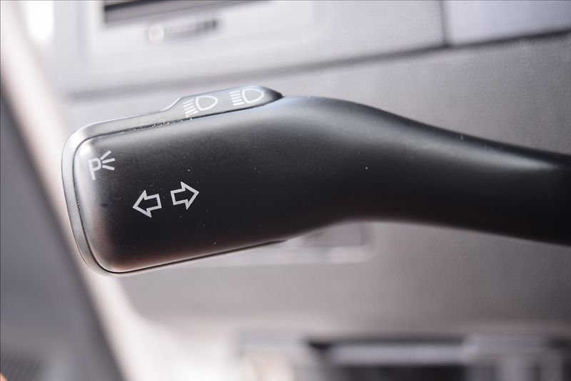 Škoda Fabia 1,4 i 55KW NOVÁ STK AUTOMAT - fotka 34 z 44