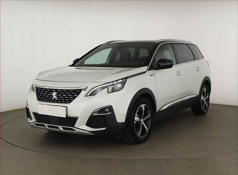 Peugeot 5008 (2019) PureTech 180 - fotka 2 z 21