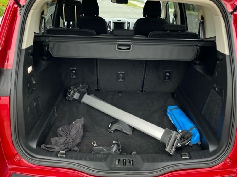 Ford S-MAX 2,0D,110kW,1MAJ,CZ,SERVISKA - fotka 7 z 14