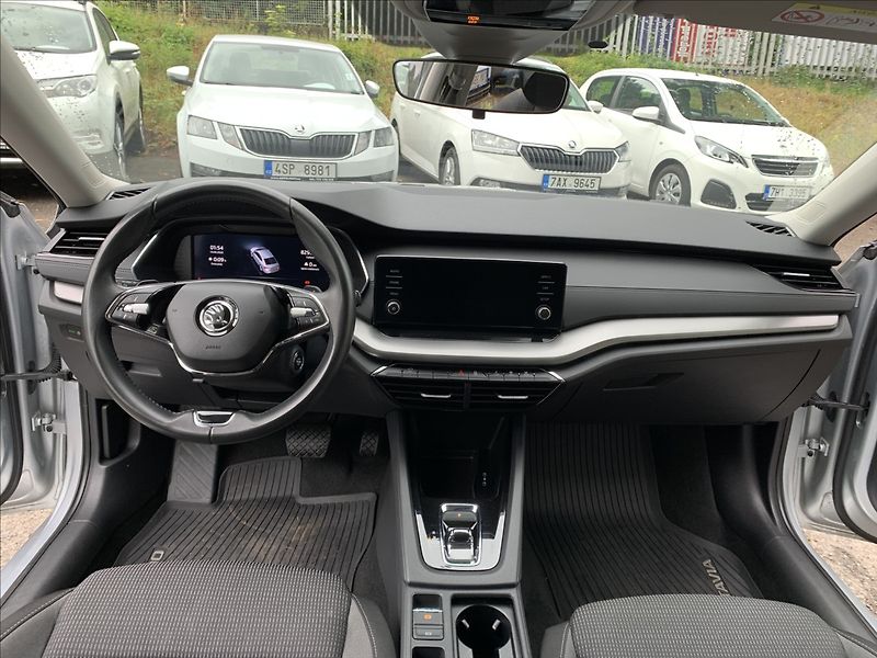 Škoda Octavia 1,0 TSI DSG,ČR,1.MAJ,SERVISKA - fotka 10 z 17