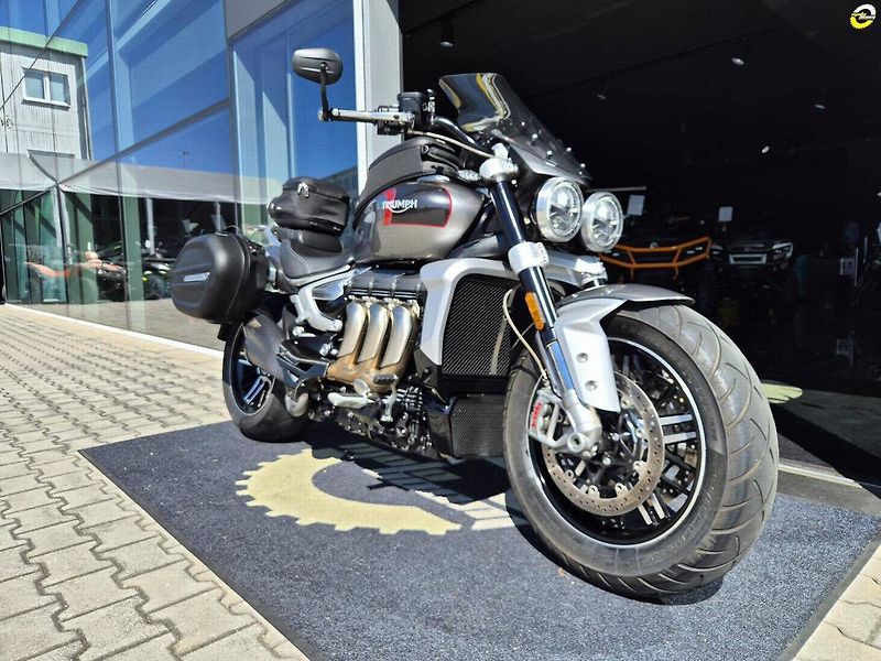 Triumph Rocket 3 (2022) GT (2022) – 1. majitel, Odpoče - fotka 2 z 26