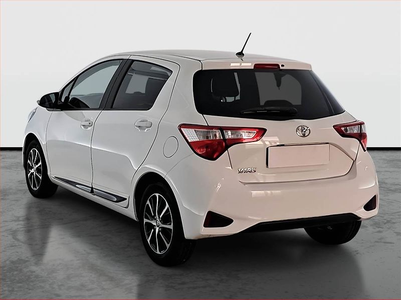 Toyota Yaris (2018) 1.5 Dual VVT-i, Serv.kniha - fotka 4 z 16