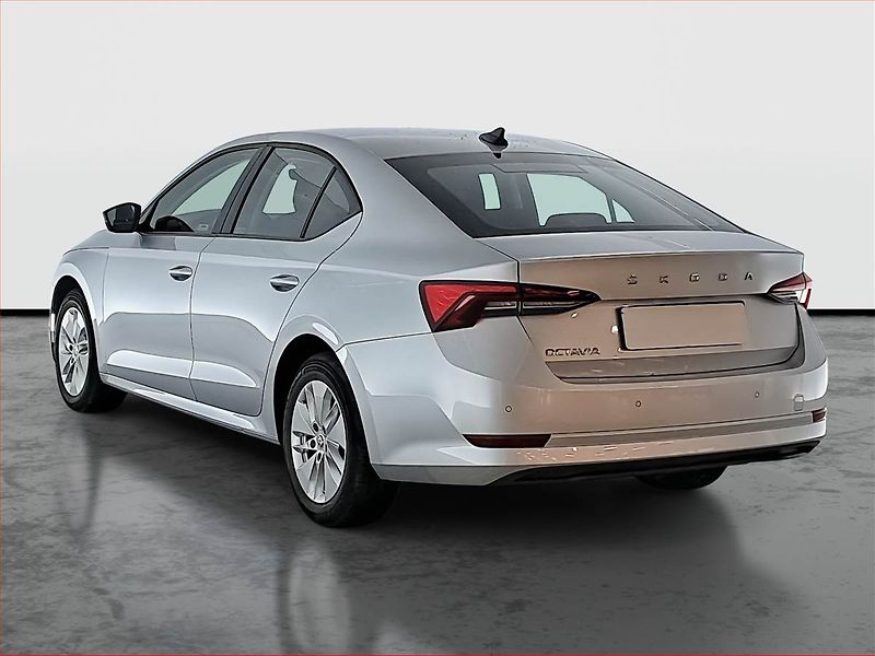 Škoda Octavia (2023) Ambition Plus 1.5 TSI - fotka 4 z 16