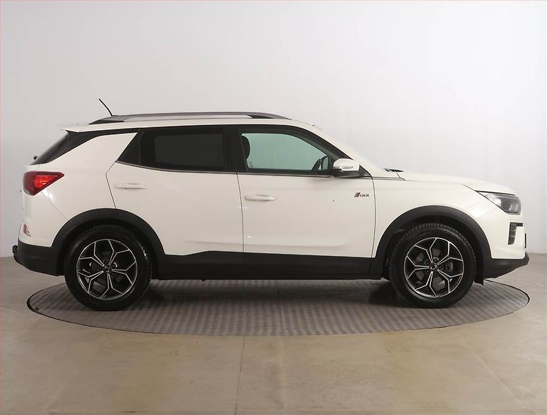 SsangYong Korando (2021) 1.5 T-GDI, Serv.kniha - fotka 6 z 17