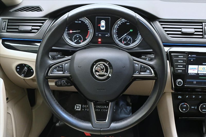 Škoda Superb 2,0 TDI 140 kW DSG L&K Záruka - fotka 18 z 32