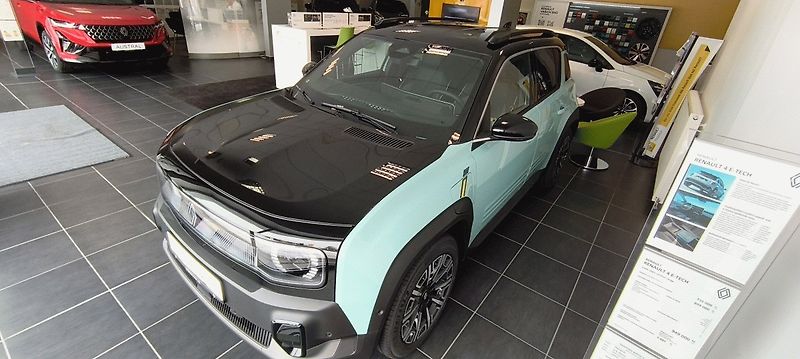 Renault 4 E-TECH (2026) 150 k comfort range - skladové - fotka 2 z 4