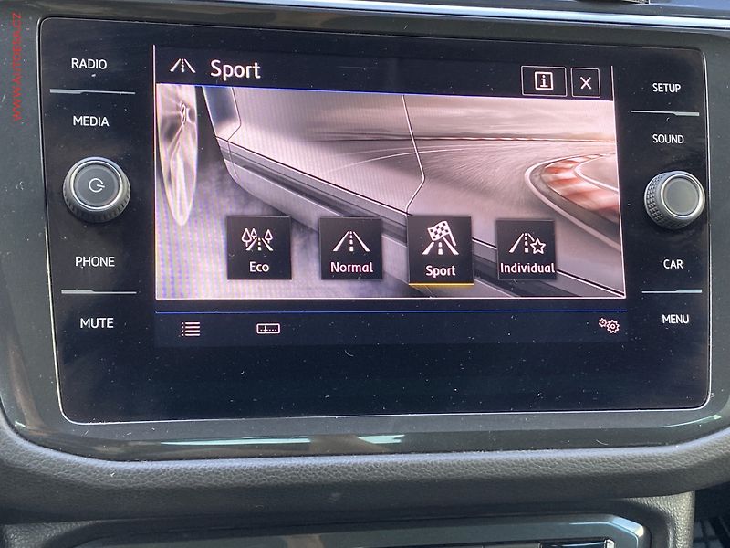 Volkswagen Tiguan (2018) 2.0 TSi 4x4, ČR, DSG - fotka 18 z 21