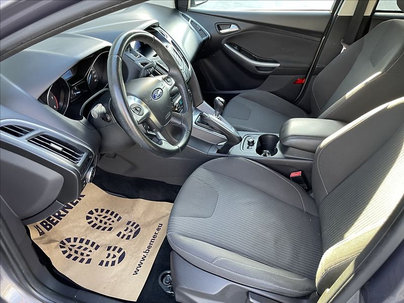 Ford Focus 1,6 TDCi 85KW AUT.KLIMA - fotka 15 z 23