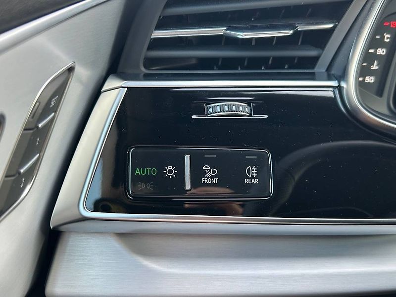 Audi Q7 SUV 50 Sline Quattro 8TT 3,0TD - fotka 24 z 30