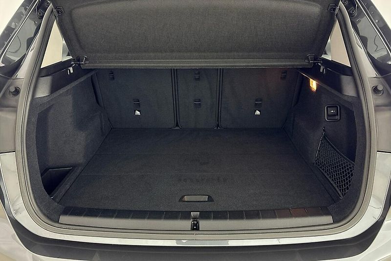 BMW X1 sDrive18i - fotka 9 z 24