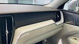 Volvo XC60 (2026) ULTRA BRIGHT, B5 AWD, 184+10 k - náhled 10