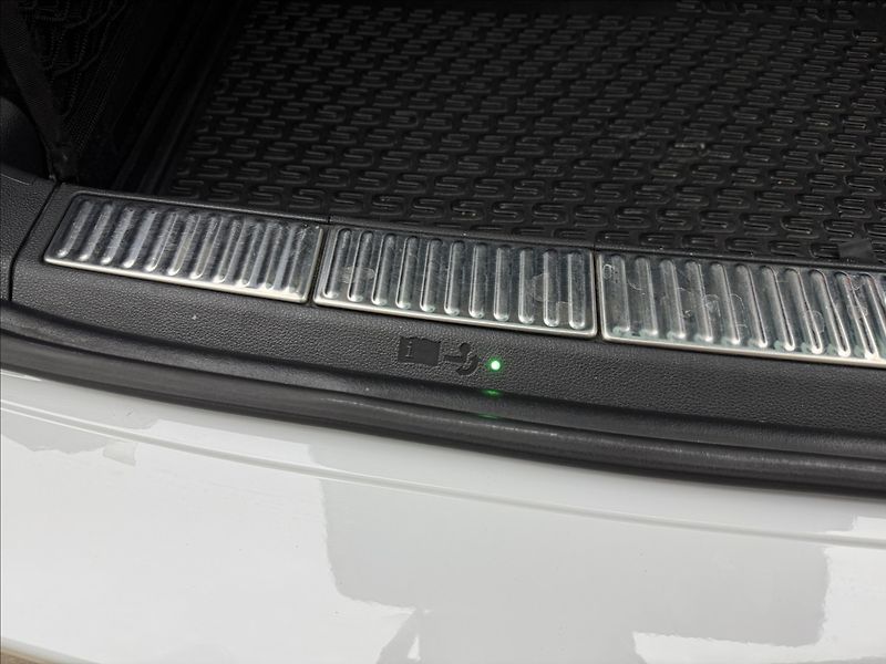 Škoda Superb 2,0 SPORTLINE 4X4 DSG 350HPAPR - fotka 53 z 55