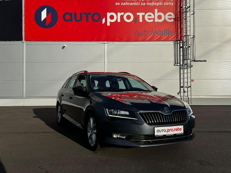 Škoda Superb 1.6TDI DSG Style Panorama - fotka 2 z 23