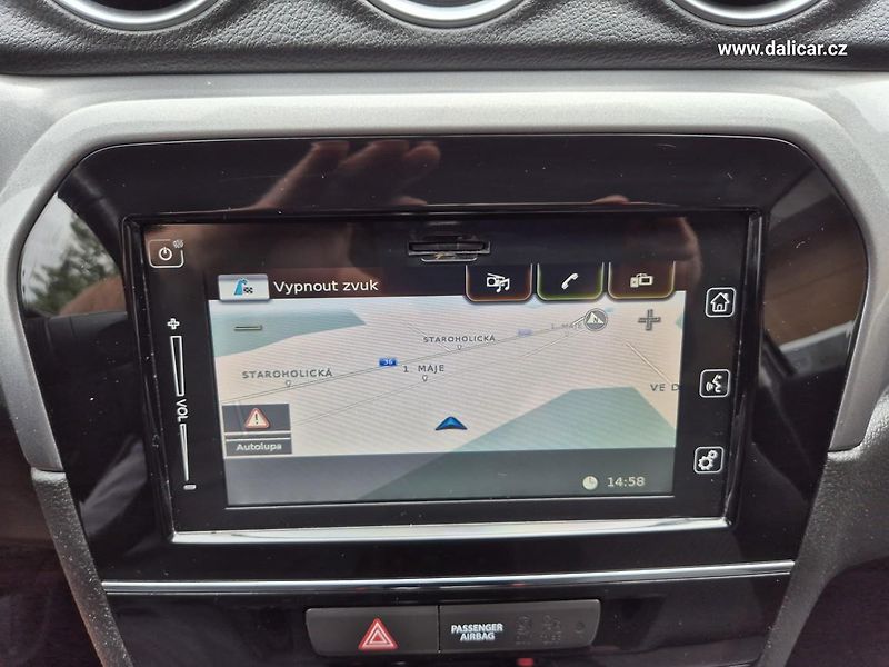 Suzuki Vitara (2017) 1.6VVT 88KW COMFORT NAVI - fotka 26 z 52
