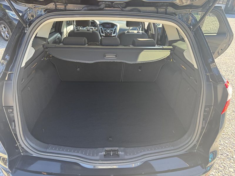 Ford Focus (2014) ST-LINE 1.6-16V(150PS) - fotka 25 z 44