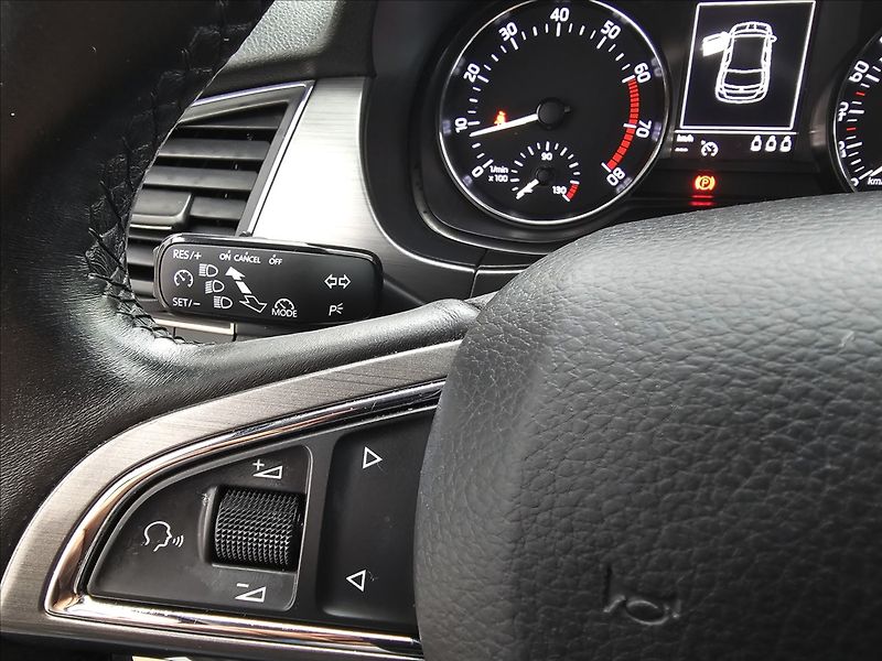 Škoda Fabia III 1,2TSi 66KW Edition - fotka 16 z 43