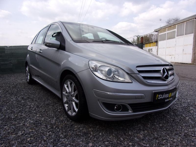 Mercedes-Benz Třídy B 200 CDi 103kW SPORT 130 000 KM - fotka 3 z 20