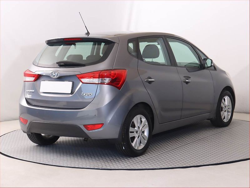 Hyundai ix20 (2013) 1.6 CVVT, Serv.kniha, Tempomat - fotka 5 z 16