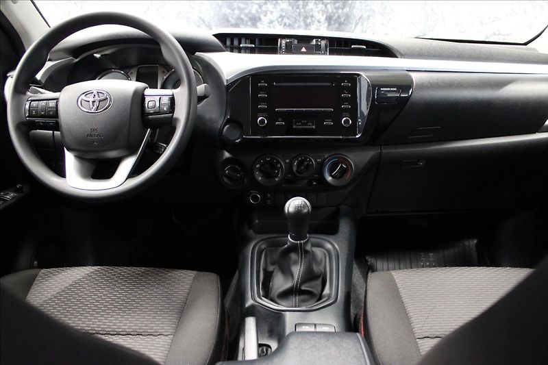 Toyota Hilux 2,4 D-4D 1.majitel CZ - fotka 29 z 37
