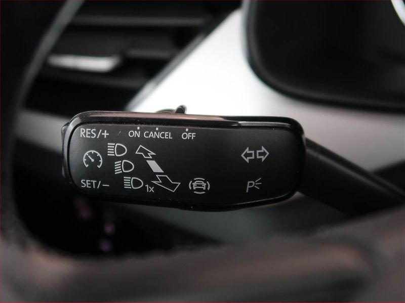 Volkswagen ID.3 (2020) 1st (62 kWh), SoH 89% - fotka 15 z 28