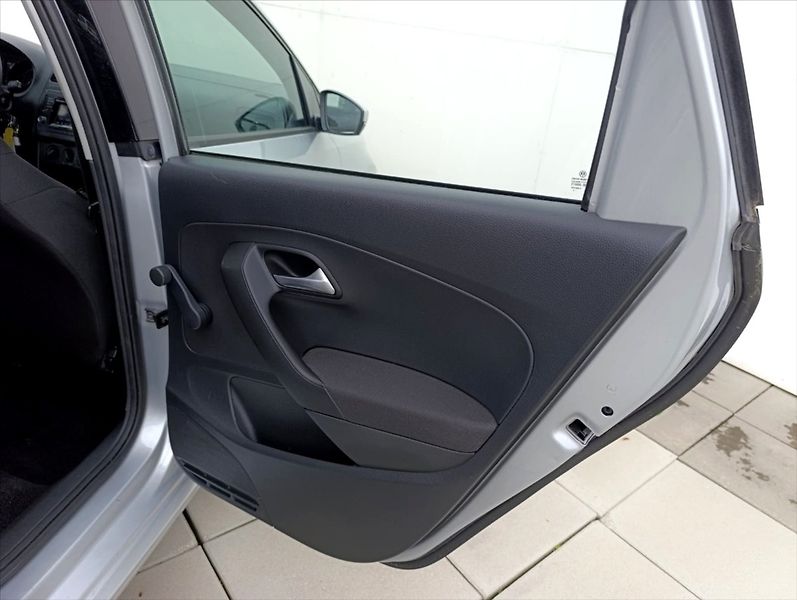 Volkswagen Polo 1,4 TDi Klimatizace Záruka - fotka 22 z 30