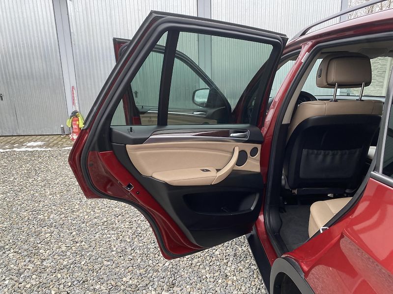 BMW X5 3.0TDi 4x4 235PS CZ TOP STAV!! - fotka 106 z 169