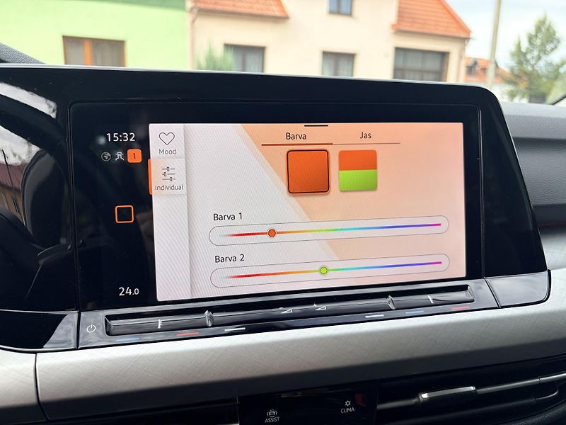 Volkswagen Golf Variant 2.0TDI DSG 110KW LED  - fotka 32 z 48