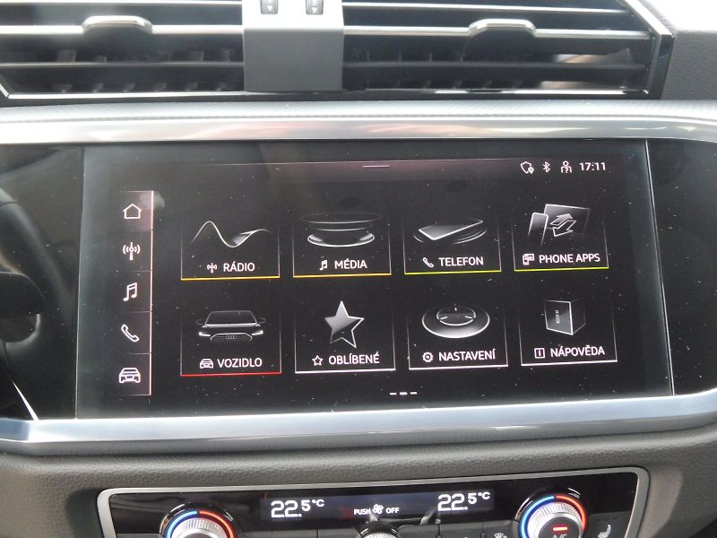 Audi Q3 (2023) 35 TFSI 110kW S-tronic, S-line - fotka 13 z 26