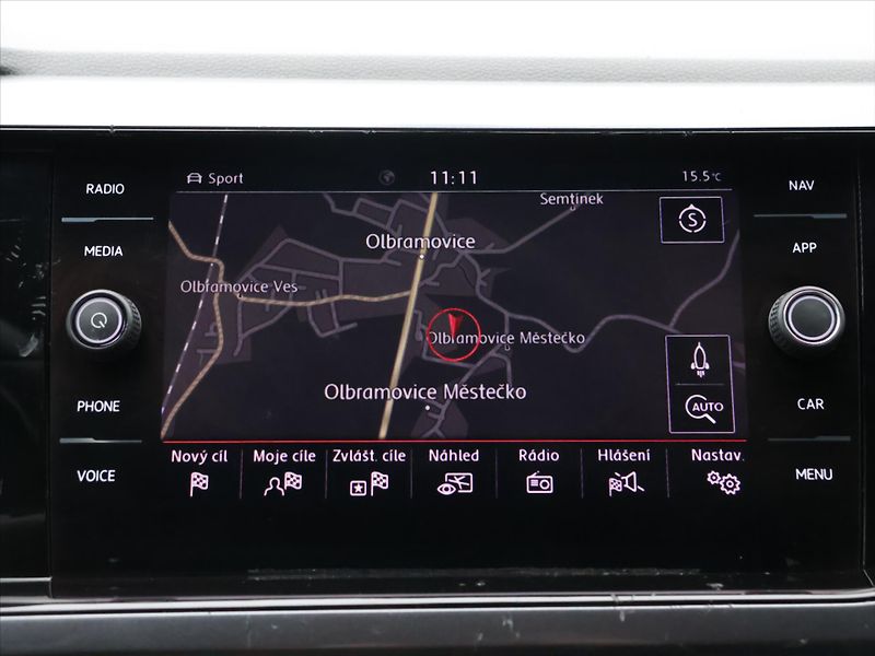 Volkswagen Polo 2,0 TSI GTI 147kW DSG LED Beat - fotka 21 z 33