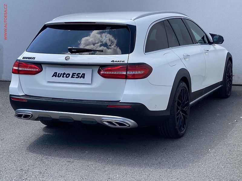 Mercedes-Benz Třídy E (2018) 2.0 d 4Matic E 220, ČR, AT - fotka 4 z 19