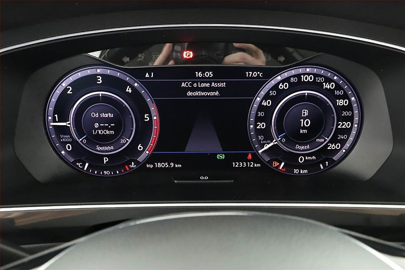 Volkswagen Tiguan (2017) 2.0 TDI - fotka 12 z 20