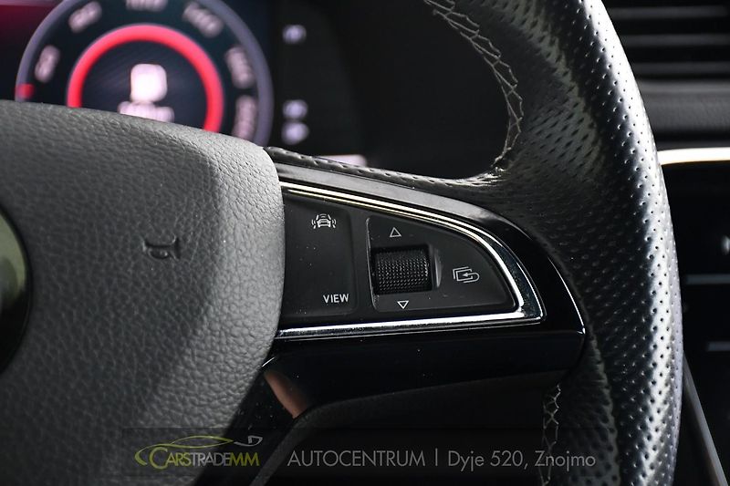 Škoda Superb 2.0TDi SPORTLINE 4X4 NEZ.TOP  - fotka 30 z 52