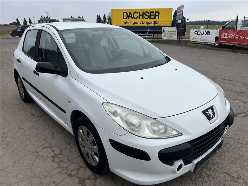 Peugeot 307 1,4 i KLIMA STK 1/28 - fotka 3 z 28