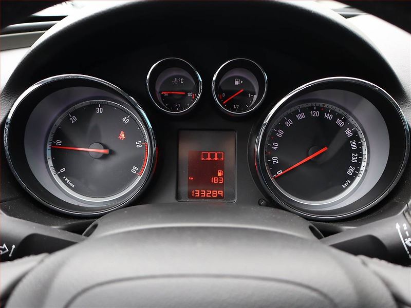 Opel Insignia (2009) 2.0 CDTI, Serv.kniha, Tempomat - fotka 9 z 13