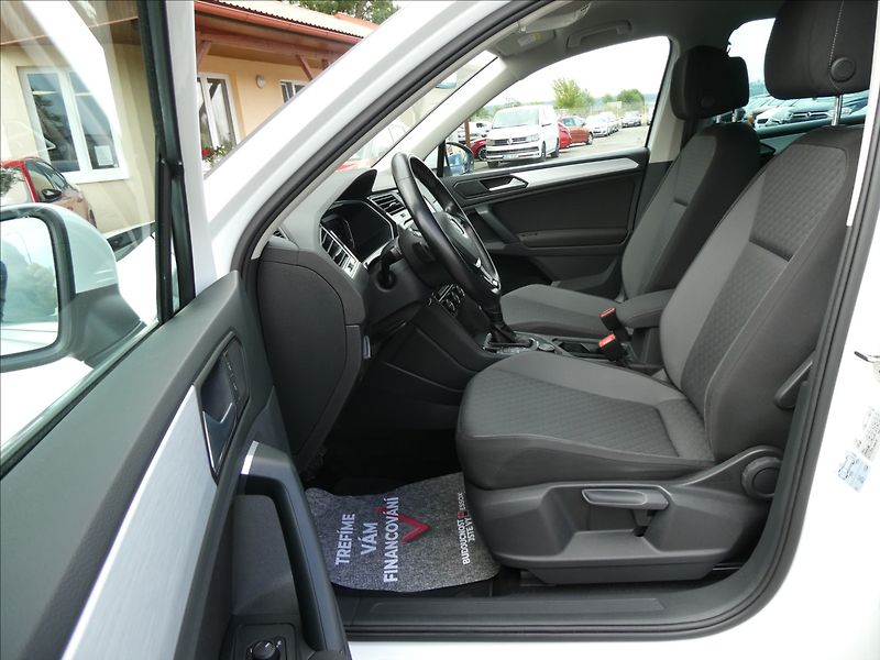 Volkswagen Tiguan 2,0 TSi 140kW DSG 4Motion,weba - fotka 22 z 52