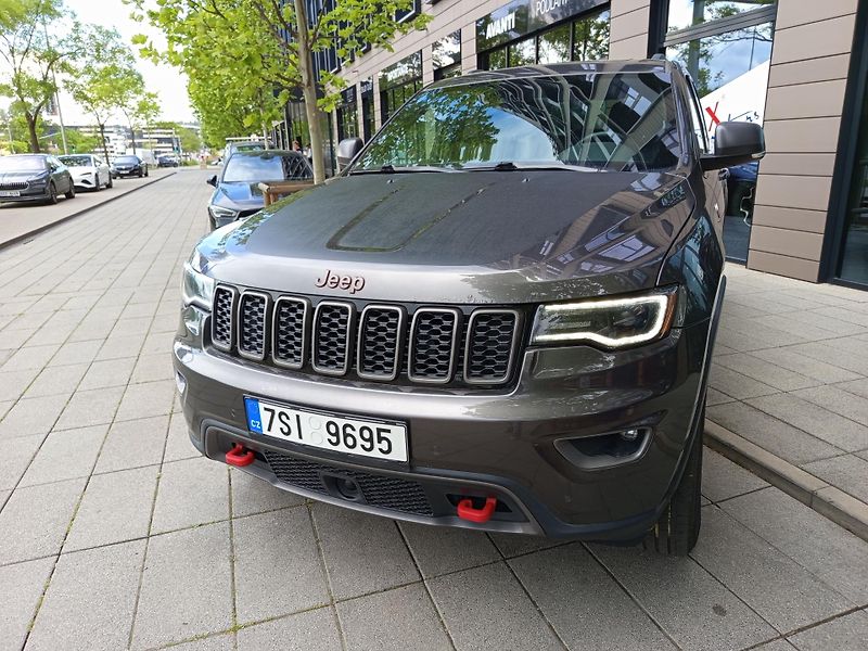 Jeep Grand Cherokee (2017) Trailhawk AWD, TZ 2 800 kg - fotka 6 z 24