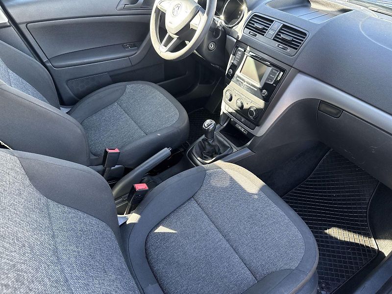 Škoda Yeti (2016) 2.0 TDI 4x4 Active - fotka 9 z 25