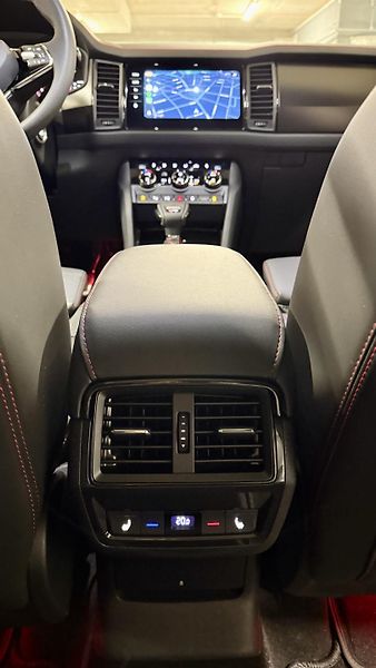 Škoda Kodiaq (2024) RS Challenge TSI 180kW PANO - fotka 29 z 54