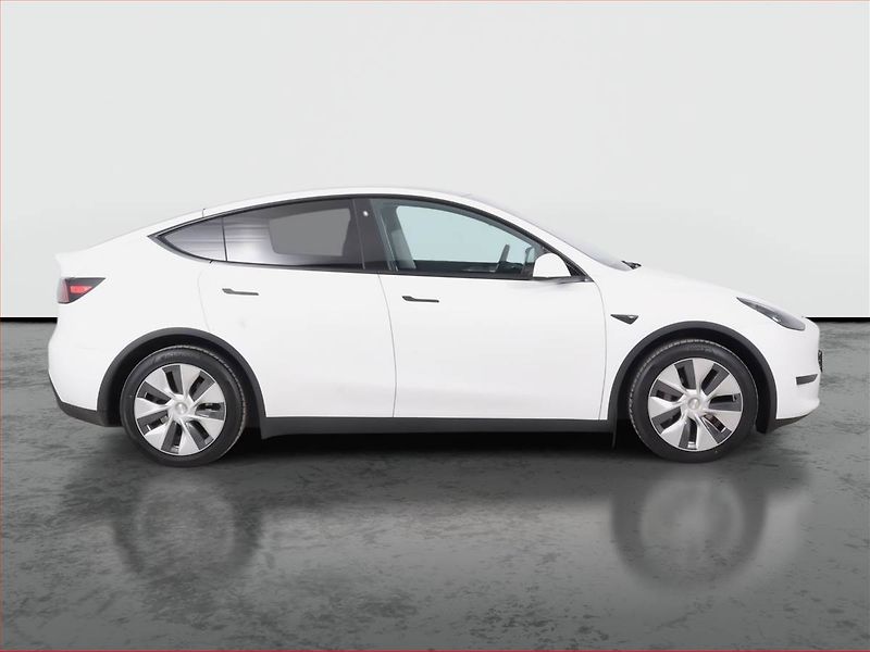 Tesla Model Y (2023) RWD LFP 60kWh, SoH 97% - fotka 6 z 24