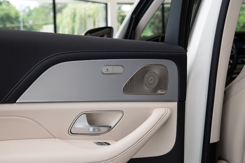 Mercedes-Benz GLE 360/Burmester/Pano - fotka 23 z 30